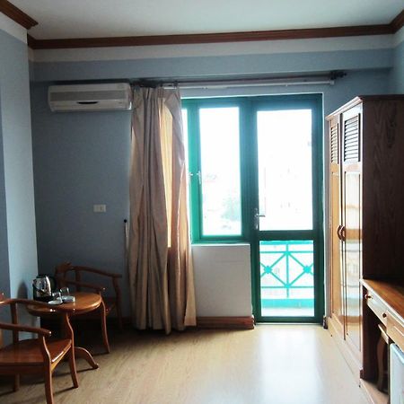 Green Bay Hotel Ha Long Bagian luar foto